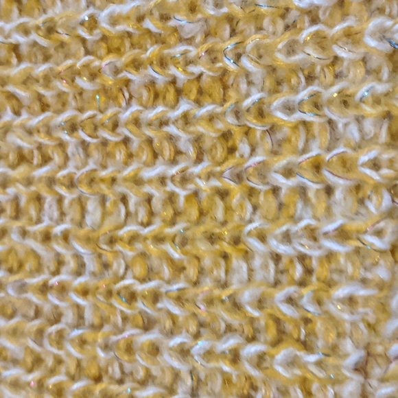 Like New Kensie Twist Hem Sweater - Picture 2 of 8